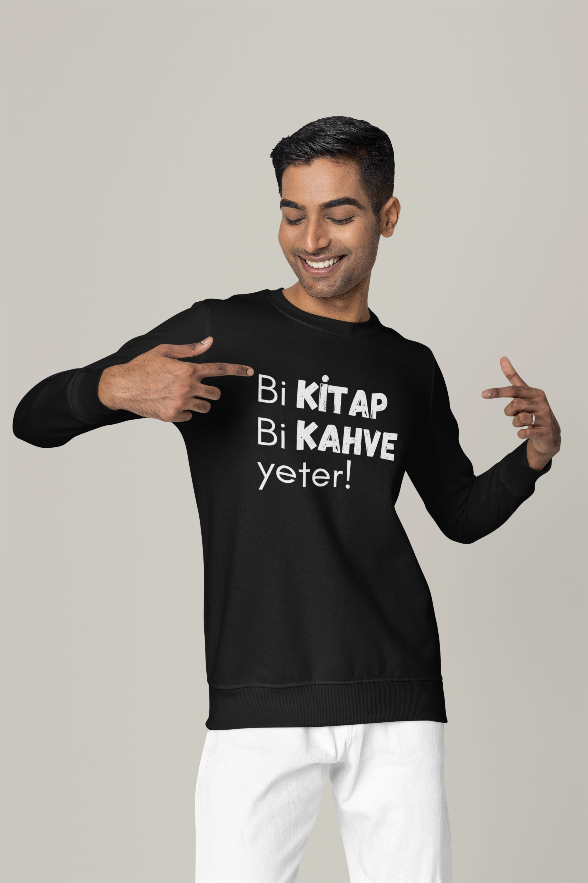 Bi Kitap Bi Kahve yeter! - Basic Sweatshirt