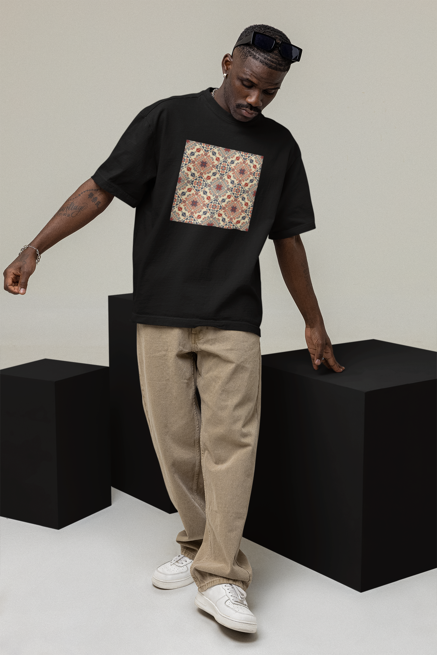 Red and Blue Circle Pattern - Oversized Unisex T-Shirt