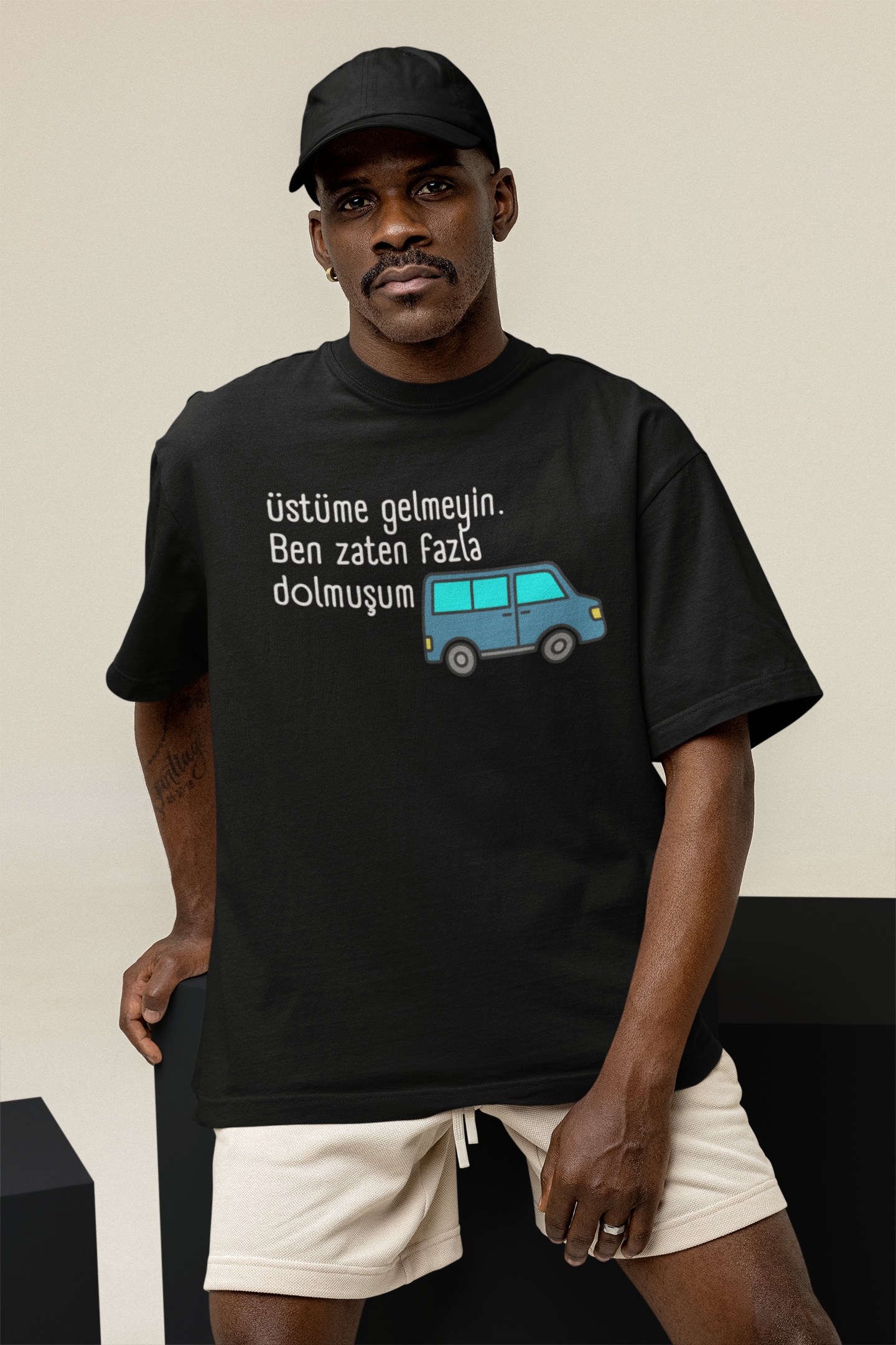 Üstüme gelmeyin. Ben zaten fazla dolmuşum - Oversized Unisex T-Shirt
