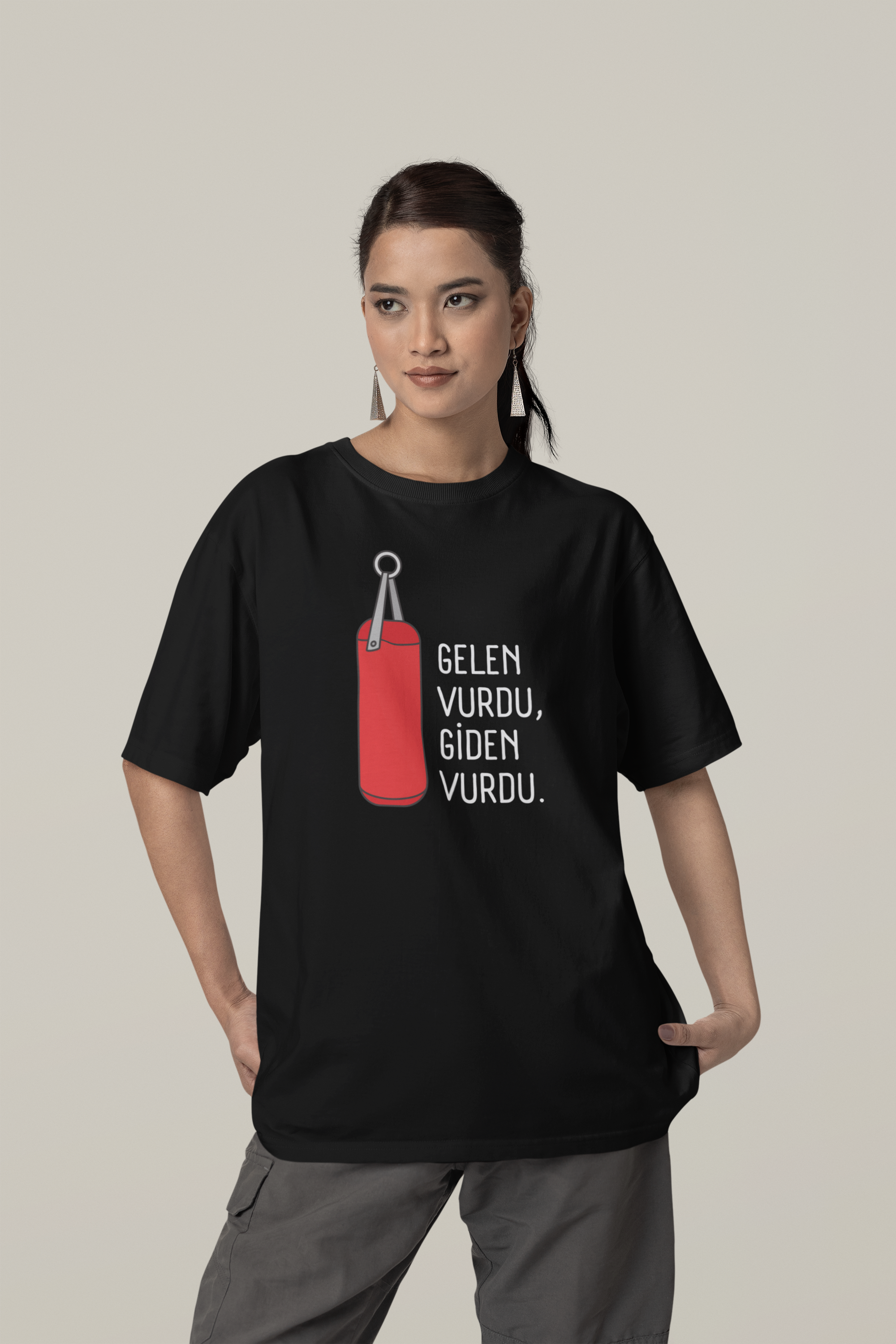 GELEN VURDU, GİDEN VURDU - Oversized Unisex T-Shirt
