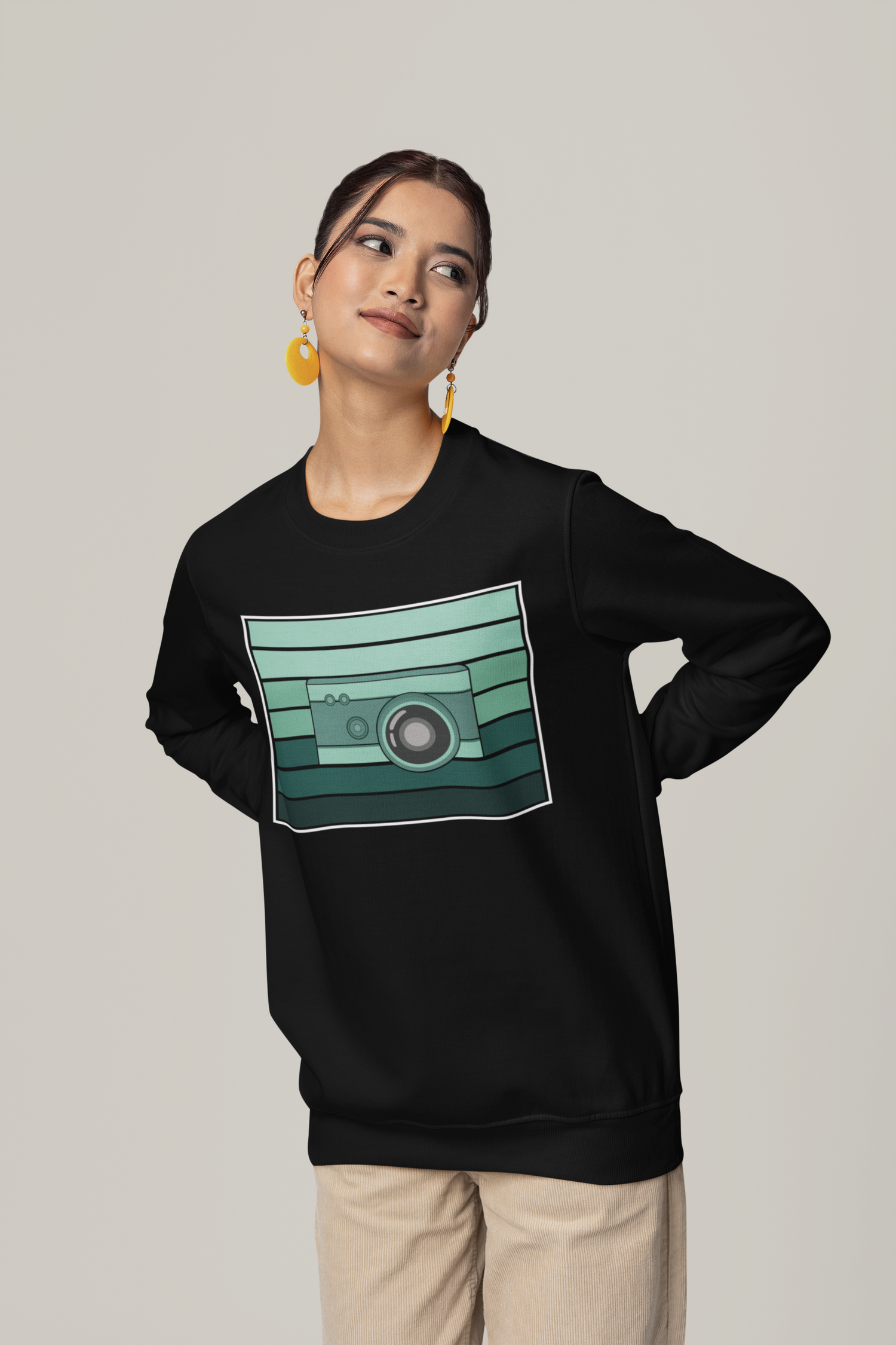 Green Camera - Basic Sweatshirt